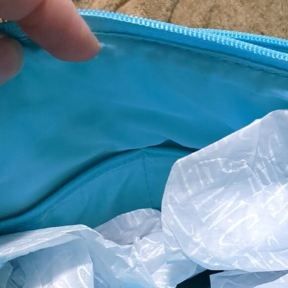 INC International Concepts Lt Blue Quilted Crossbody Bag Chain Strap - Picture 7 of 10